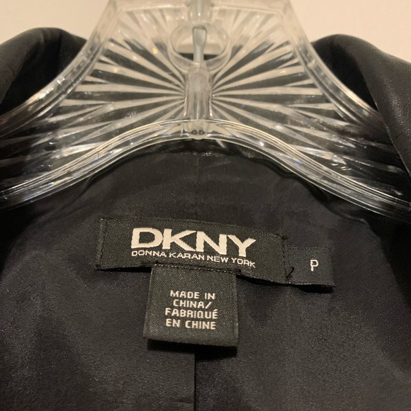 Genuine leather DKNY zip up vest size Small - Picture 2 of 3